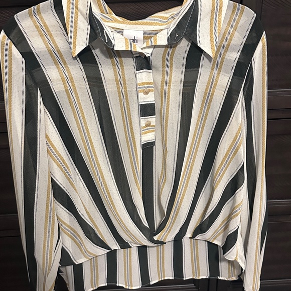 Cabi Caliber Blouse - Picture 3 of 4